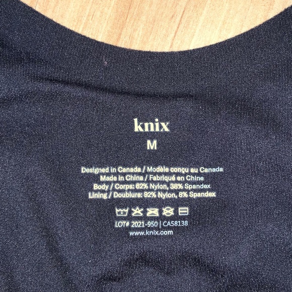 KNIX Black LuxeLift Pullover Bra (M) - Picture 7 of 8